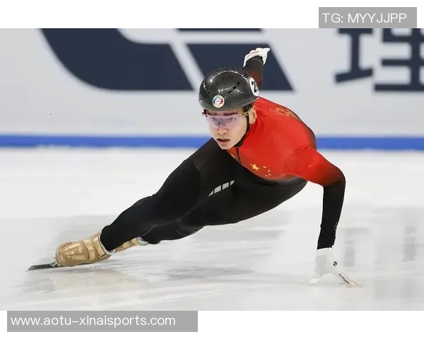 阿联让驻洛杉矶媒体“复活”换衣引发记者冲突